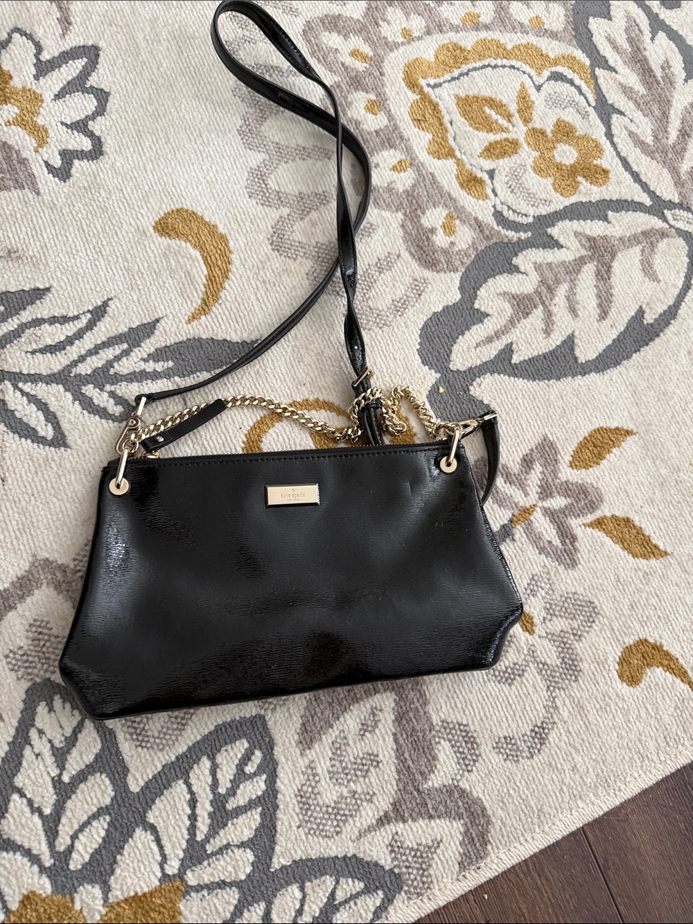 Kate Spade Black Patent Crossbody Bag with Gold Chain